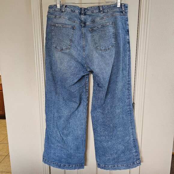 Torrid High-Rise Wide Leg Jeans - Picture 2 of 6